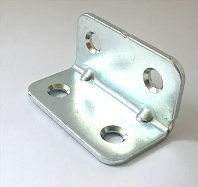 Уголок 22*22*40 цинк(300)